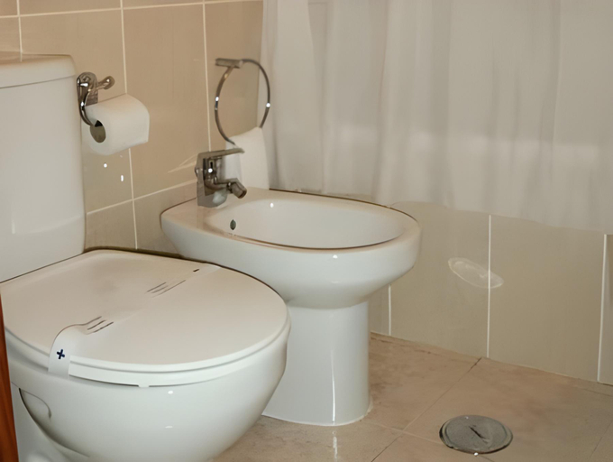 Bathroom 4, Hotel Larverde, Sertã