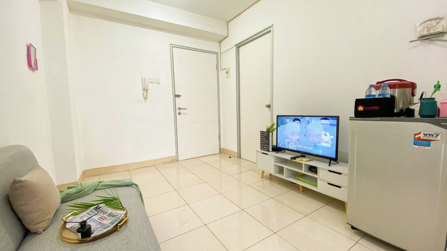Living room 2, Homey And Modern 2Br At Green Bay Pluit Apartment, Jakarta Utara