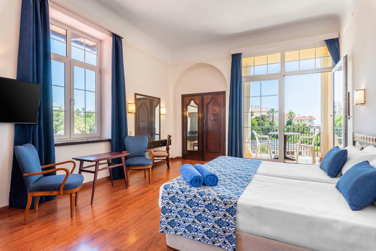Bedroom 3, Globales Reina Cristina, Cádiz