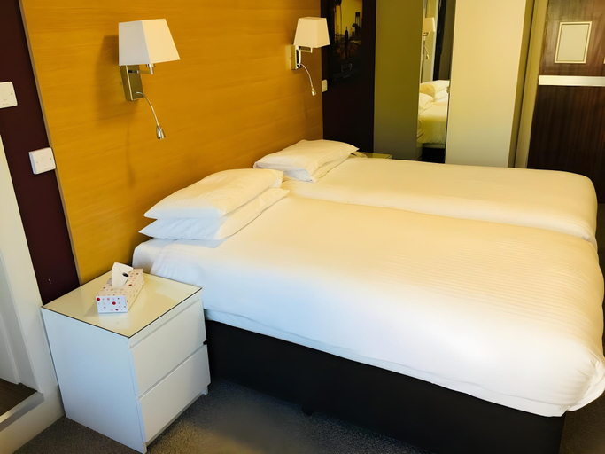 Bedroom 3, Hotel Celebrity, Bournemouth