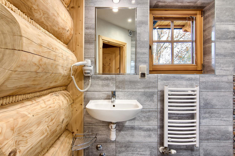 Bathroom 3, Goralskie Bacowki z widokiem na Giewont, Tatra