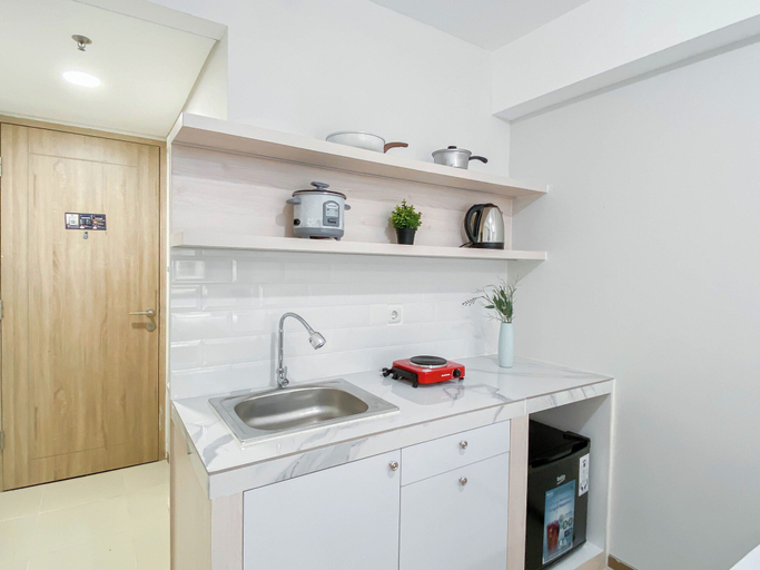 Private kitchen 3, Neat Studio Room Apartment Meikarta, Cikarang
