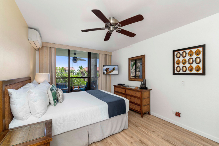 Room 2, AC - Beautifully Updated - Ocean Views - Vrkcv, Hawaii