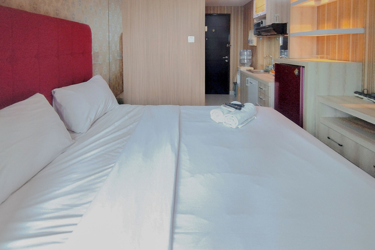 Room 5, Modern Studio With Strategic Location At Tamansari Papilio Apartment, Surabaya
