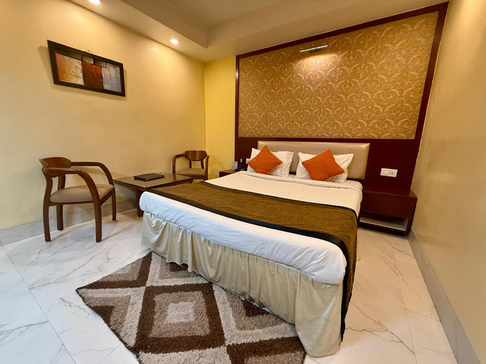Bedroom 2, Hotel Grand Empire, Patna