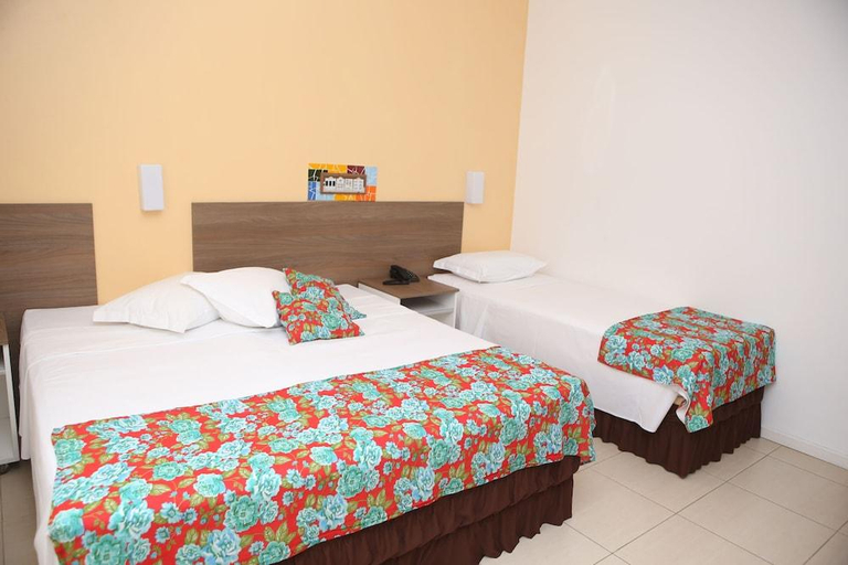 Bedroom 3, Hotel Acoriano, Penha