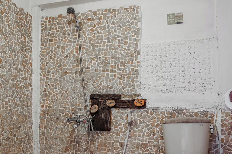 Room 4, Cemara Beachfront Suite By Zuzu, East Sumba