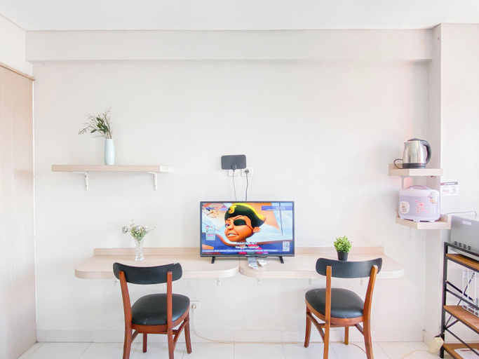 Room 5, Simple Studio (No Kitchen) Near President University At Elvis Tower Apartment, Cikarang