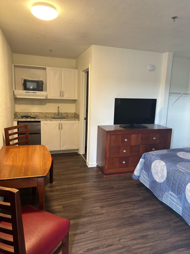 Bedroom, My Town Extended Stay, Davidson