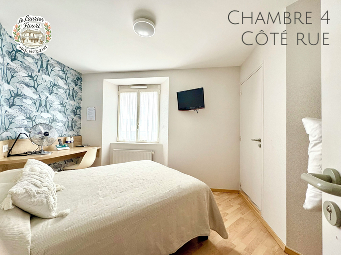 Bedroom 3, Logis Hotel Restaurant Le Laurier Fleuri, Loire-Atlantique
