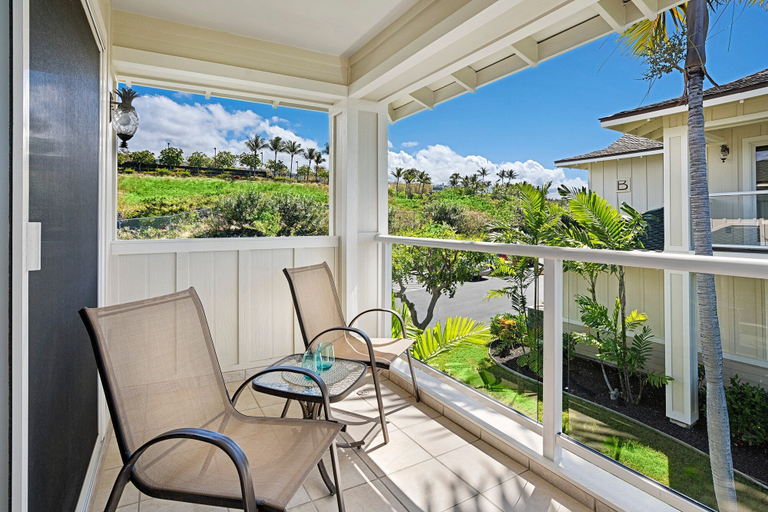 View from room 5, Ocean View - AC & Wifi - Walk to Beach & Shopping - Vrkcv, Hawaii