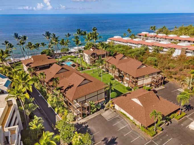 Exterior 5, Updated Top Floor - Ocean View - Pool! - Vrkcv, Hawaii