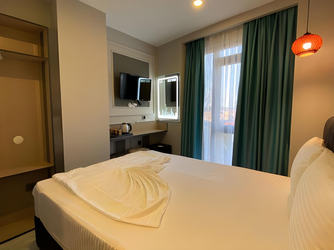 Bedroom 3, Solin Airport Hotel, Arnavutkoy