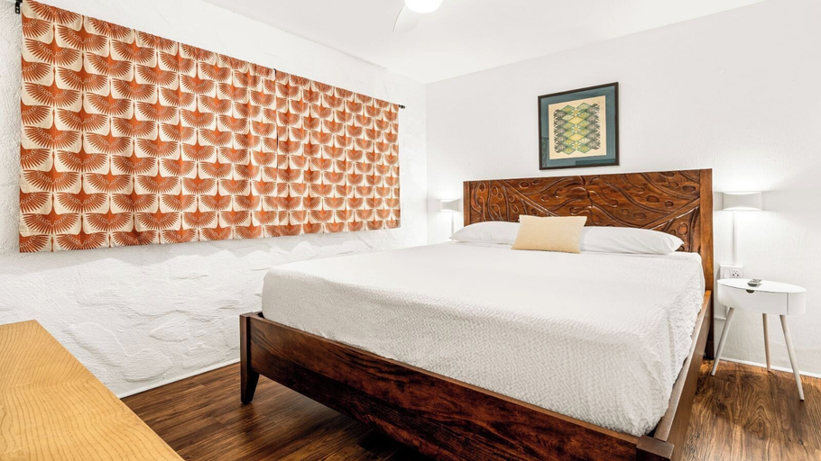 Room, Completely Updated - Ground Floor - Washer/dryer in Unit - Vrkcv, Hawaii