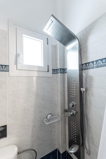Bathroom 3, Paraga Suites, South Aegean