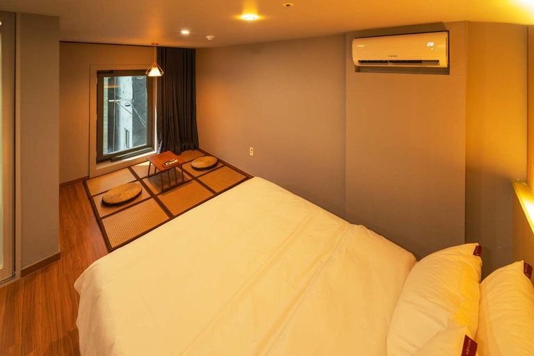 Bedroom 4, Shinchon Mayven Hotel, Seodaemun
