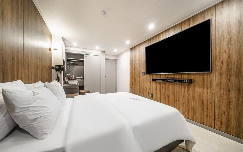 Bedroom 3, Hwagok MS, Gangseo