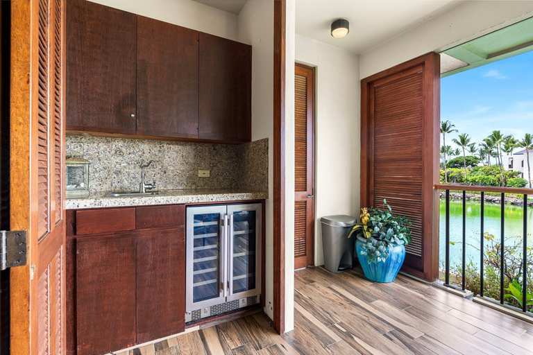 Private kitchen 3, Private Beach - Lagoon & Ocean View - Spacious Lanai - Vrkcv, Hawaii