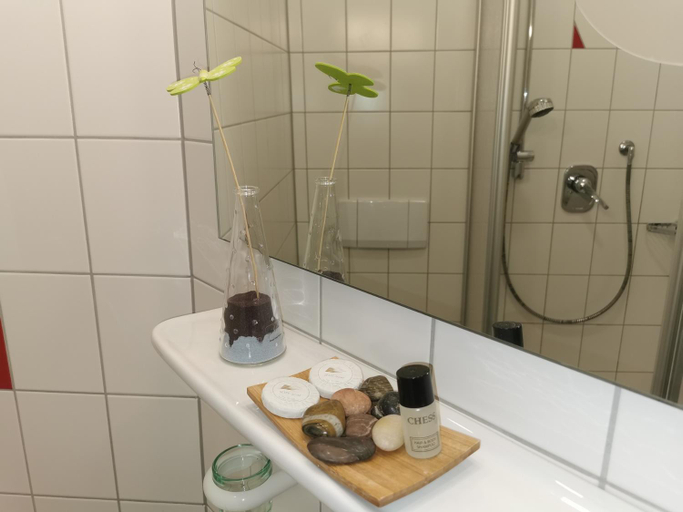 Bathroom 5, Schwarzwald Sportzentrum Neubulach, Calw