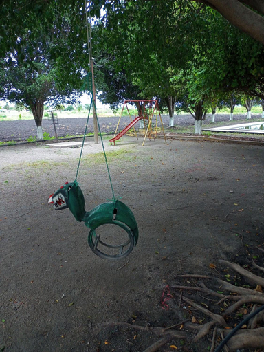 Others 3, Lodging and camping the island, Jojutla