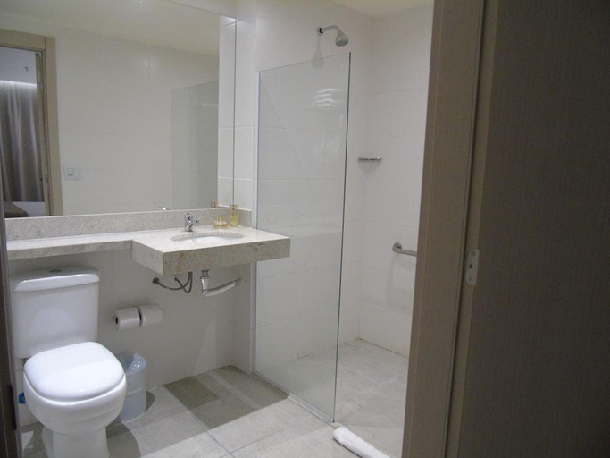 Bathroom 4, Samba Tres Rios, Três Rios