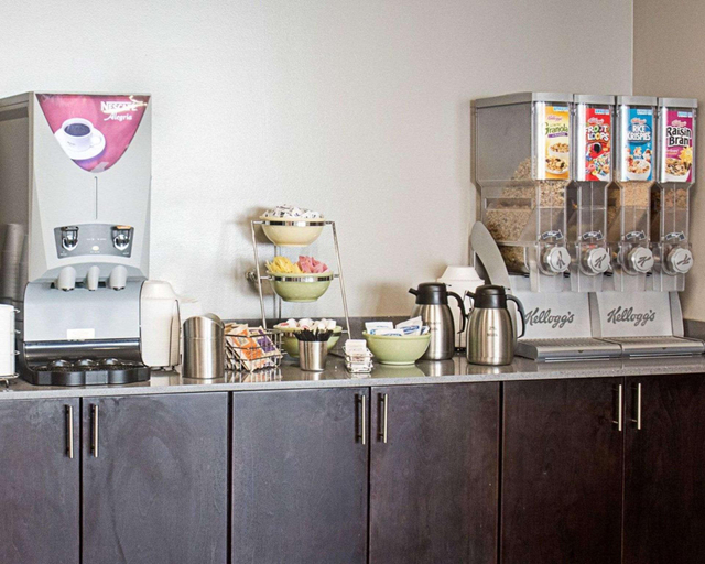 Food & Drinks 5, Spark by Hilton Virginia Beach Oceanfront, Virginia Beach