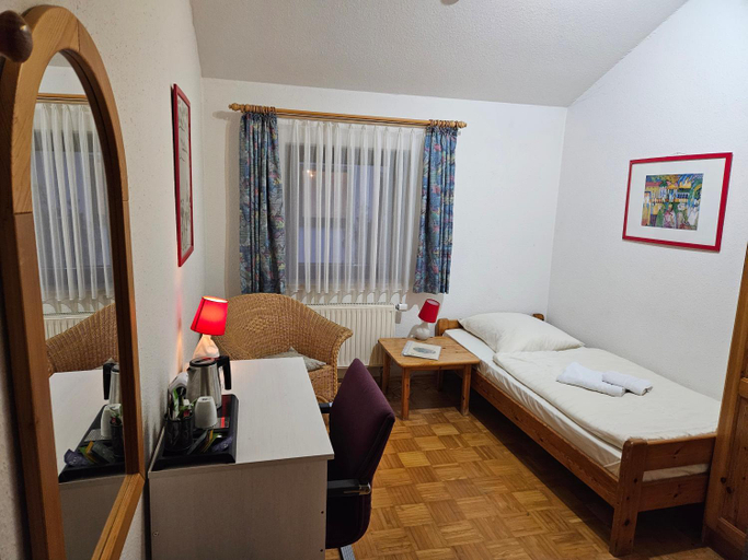 Bedroom 4, Schwarzwald Sportzentrum Neubulach, Calw