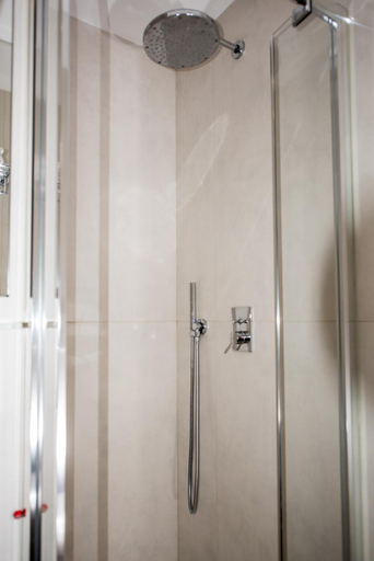 Bathroom 5, Hotel Progresso, Ascoli Piceno
