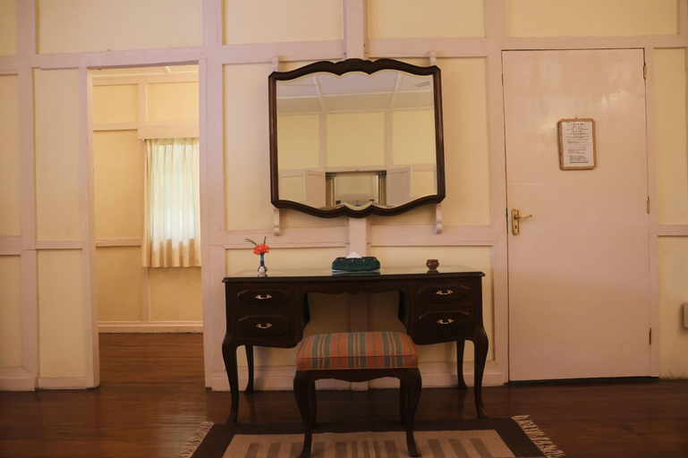 Bathroom 5, Chowkidinghee Heritage Tea Bungalow, Dibrugarh