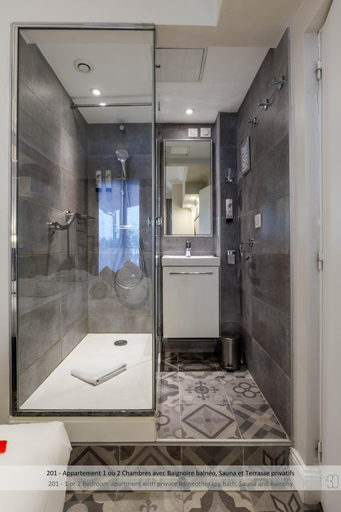 Bathroom 3, Au30, Nord