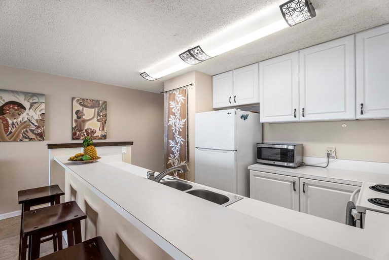 Private kitchen 2, Spectacular Ocean Views - Close to Town - Free Concierge - Vrkcv, Hawaii