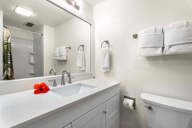 Bathroom 3, Spectacular Ocean Views - Close to Town - Free Concierge - Vrkcv, Hawaii