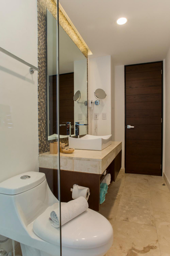 Bathroom 4, Anah Suites, Cozumel
