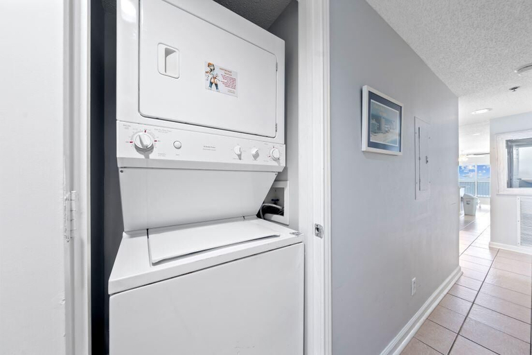 Others 4, Tradewinds 901, Baldwin