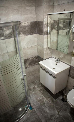 Bathroom 3, Aliento Hotel, Burhaniye