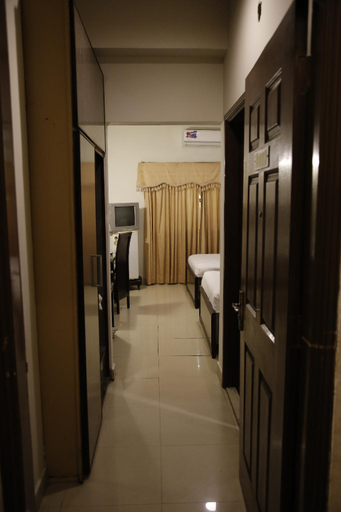 Bedroom, Hotel Al Harmain Tower, Karachi