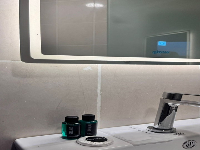 Bathroom 5, My Hotel @ Sentral, Kuala Lumpur