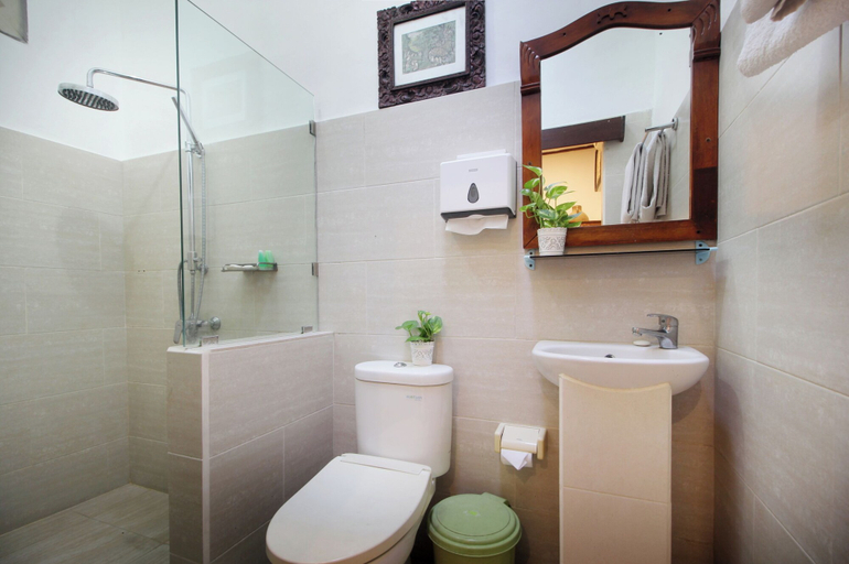 Bathroom 4, Hotel Jati Sanur, Denpasar