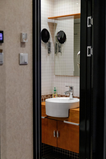 Bathroom 5, Atlas Hotel, Rudaki