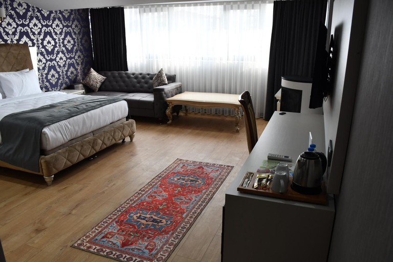 Bedroom 2, HMZ konaklama çekmeköy, Sancaktepe