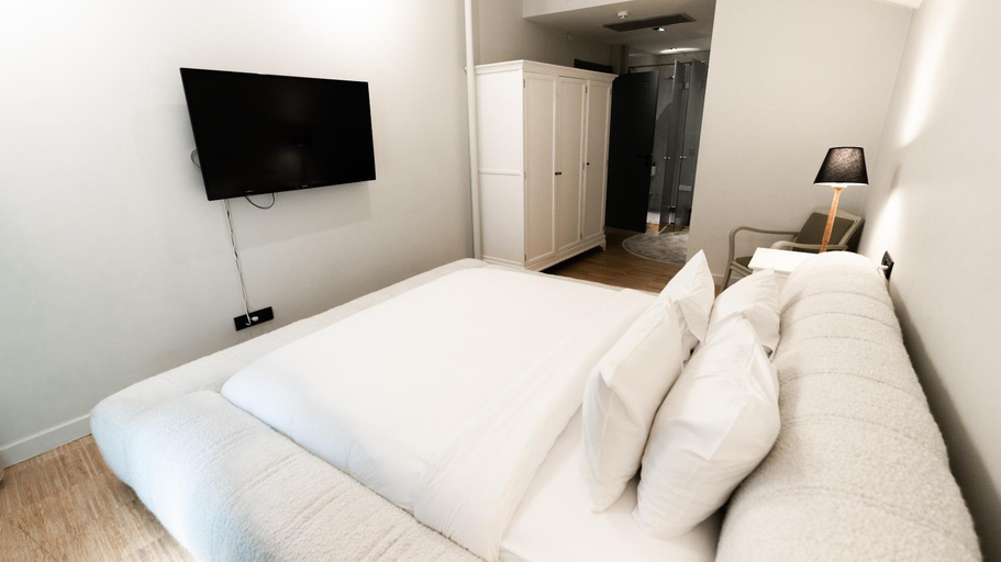 Bedroom 2, DeCamondo Residence, Beyoğlu