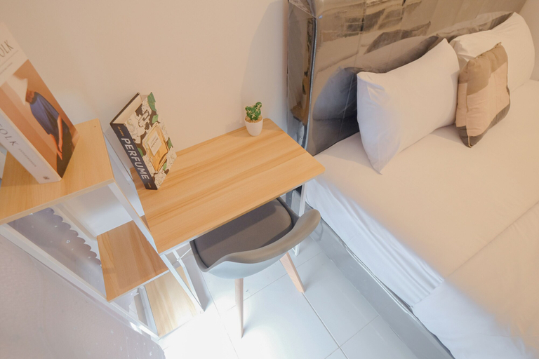 Room 4, Cozy And Simply Look Studio Apartment Tokyo Riverside Pik 2, Tangerang
