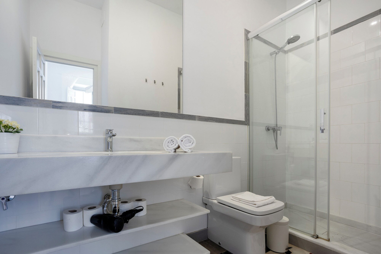 Bathroom 2, Genteel Home Galera II, Sevilla