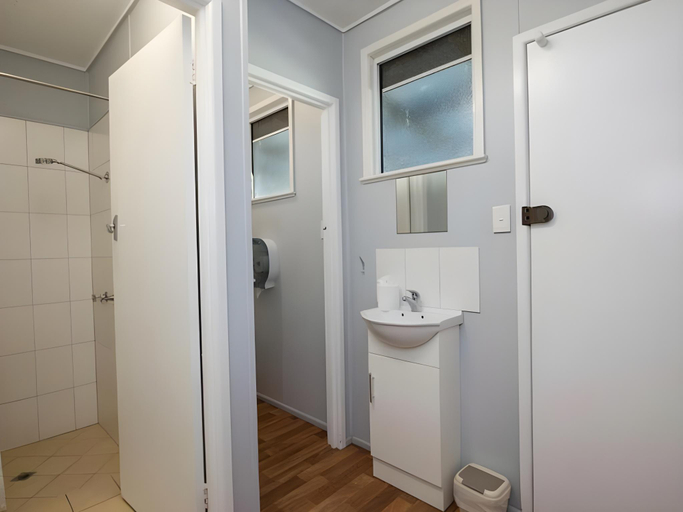Bathroom 3, Fraser Coast Top Tourist Park, Hervey Bay - Pt A