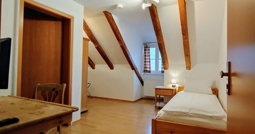 Bedroom 3, Oberamer Hof, Sigmaringen