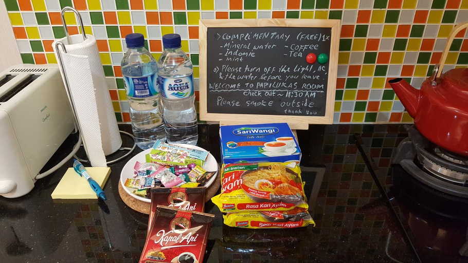 Food & Drinks 5, Papilukas Room Kalibata City - Studio Silver, South Jakarta