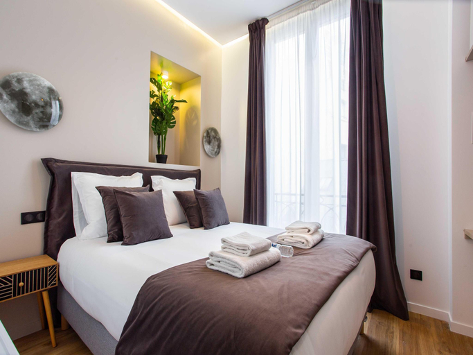 Bedroom 5, Elegant Apartment - 2br/6p - Porte Saint-denis, Paris