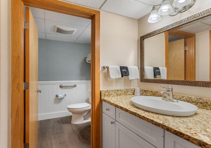 Bathroom 2, Port Royal Oceanfront Hotel, Cape May