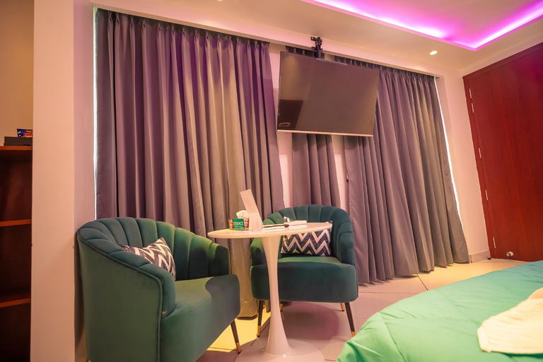 Bedroom 3, J60 Suites, Delhi