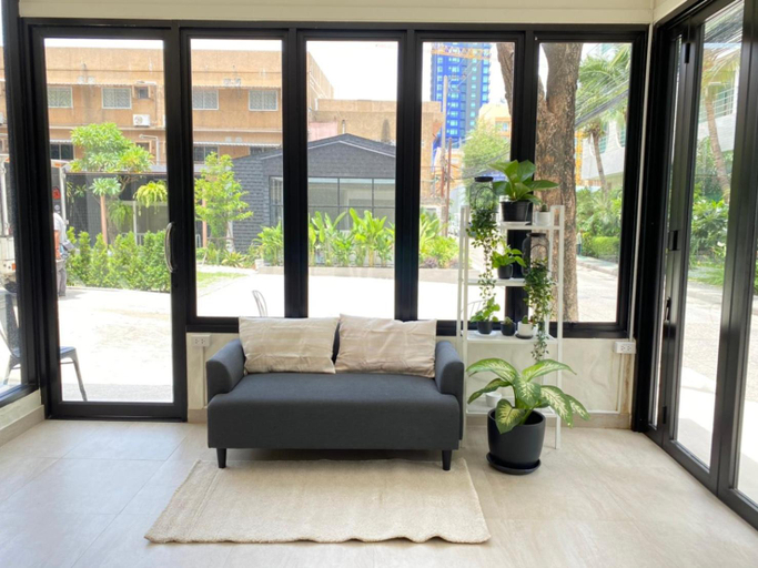 Others 4, The Shade Residence, Pattaya